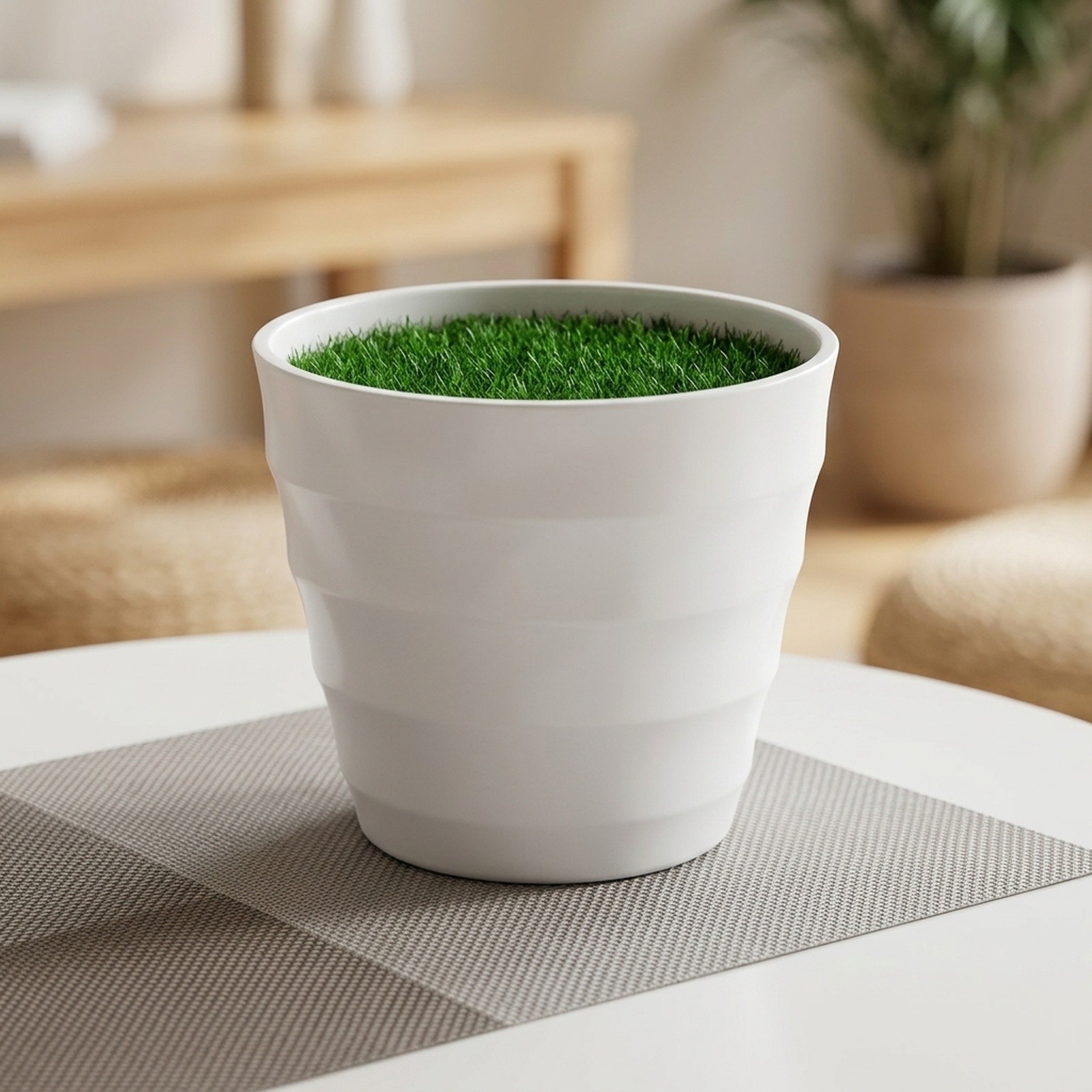 プラスチック製の芝生用花瓶と人工芝、家庭の庭の装飾に最適で、 - Bonsai Garden Restaurant のレビューと価格